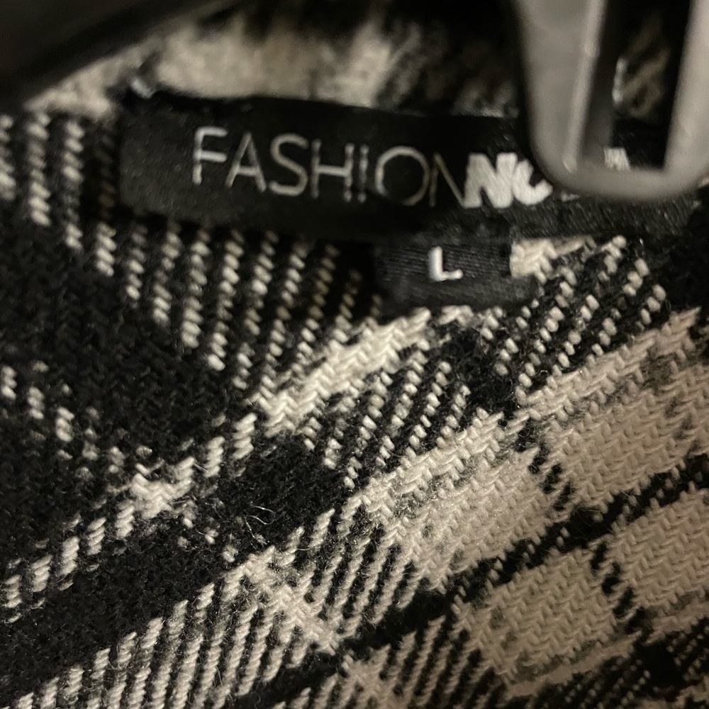 flannel shacket - Picture 3 of 4
